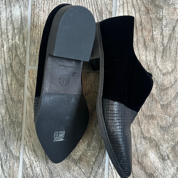 Coclico Albaz Quiet Luxury Leather and Velvet Loafers Size EU 37, US 6.5 - Picture 7 of 8